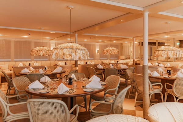 APT Guided Tours & River Cruises APT Solara & APT Ostara Bistro Saison Interior 3 ©APT Guided Tours & River Cruises.jpg